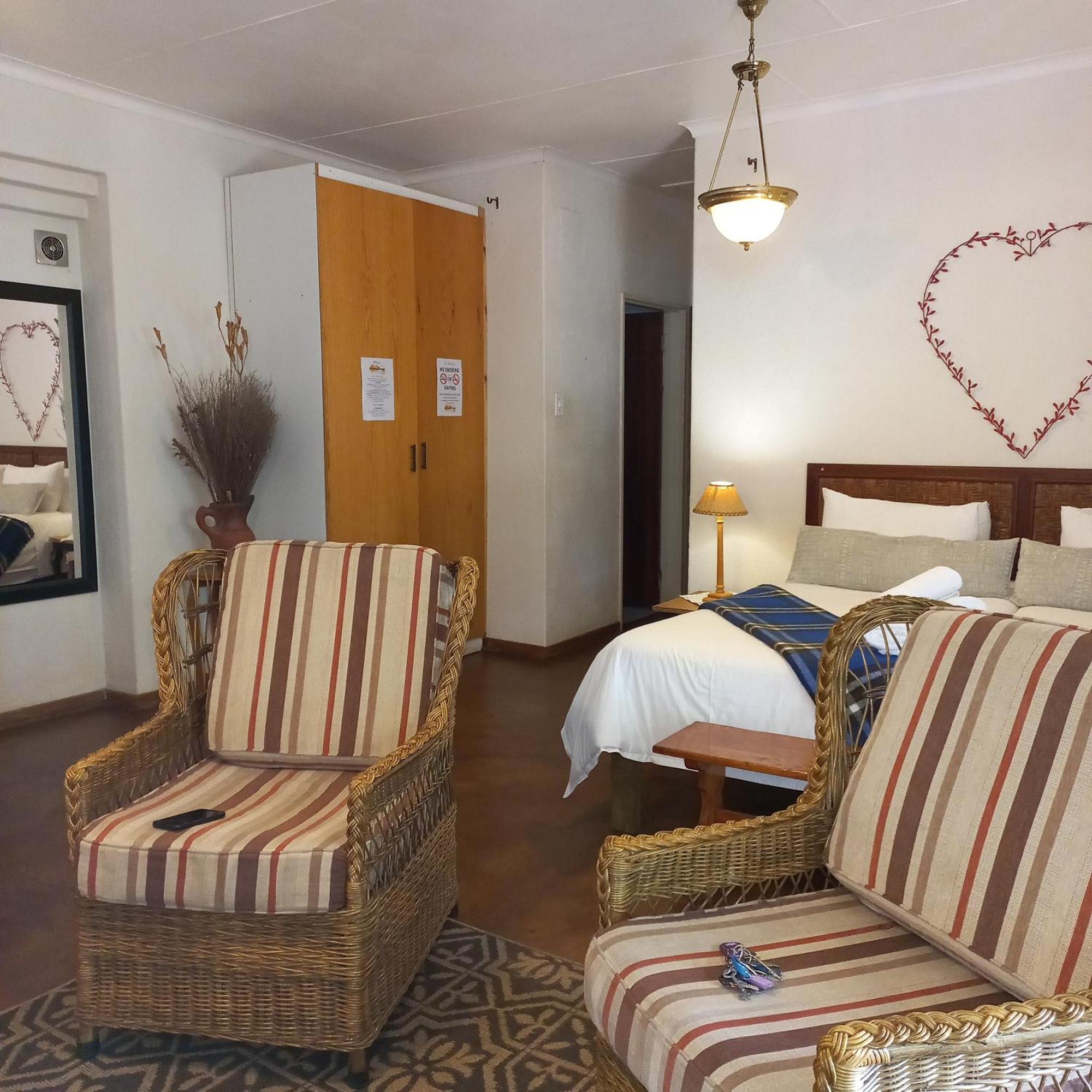 Autumn Breeze Manor Guest House Graskop Ngoại thất bức ảnh